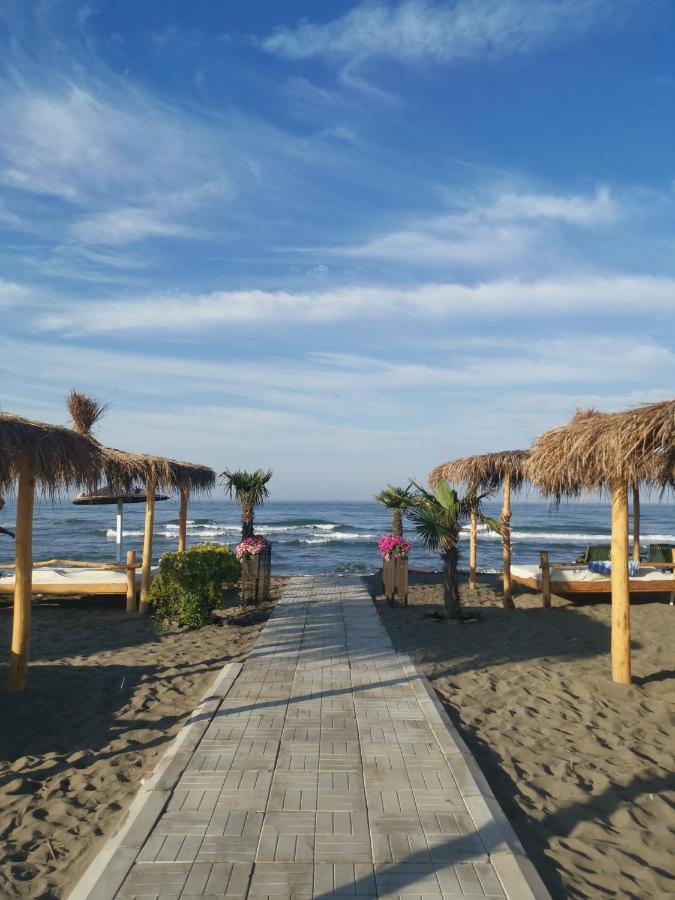 Apartments Montenegrina Ulcinj Exterior photo