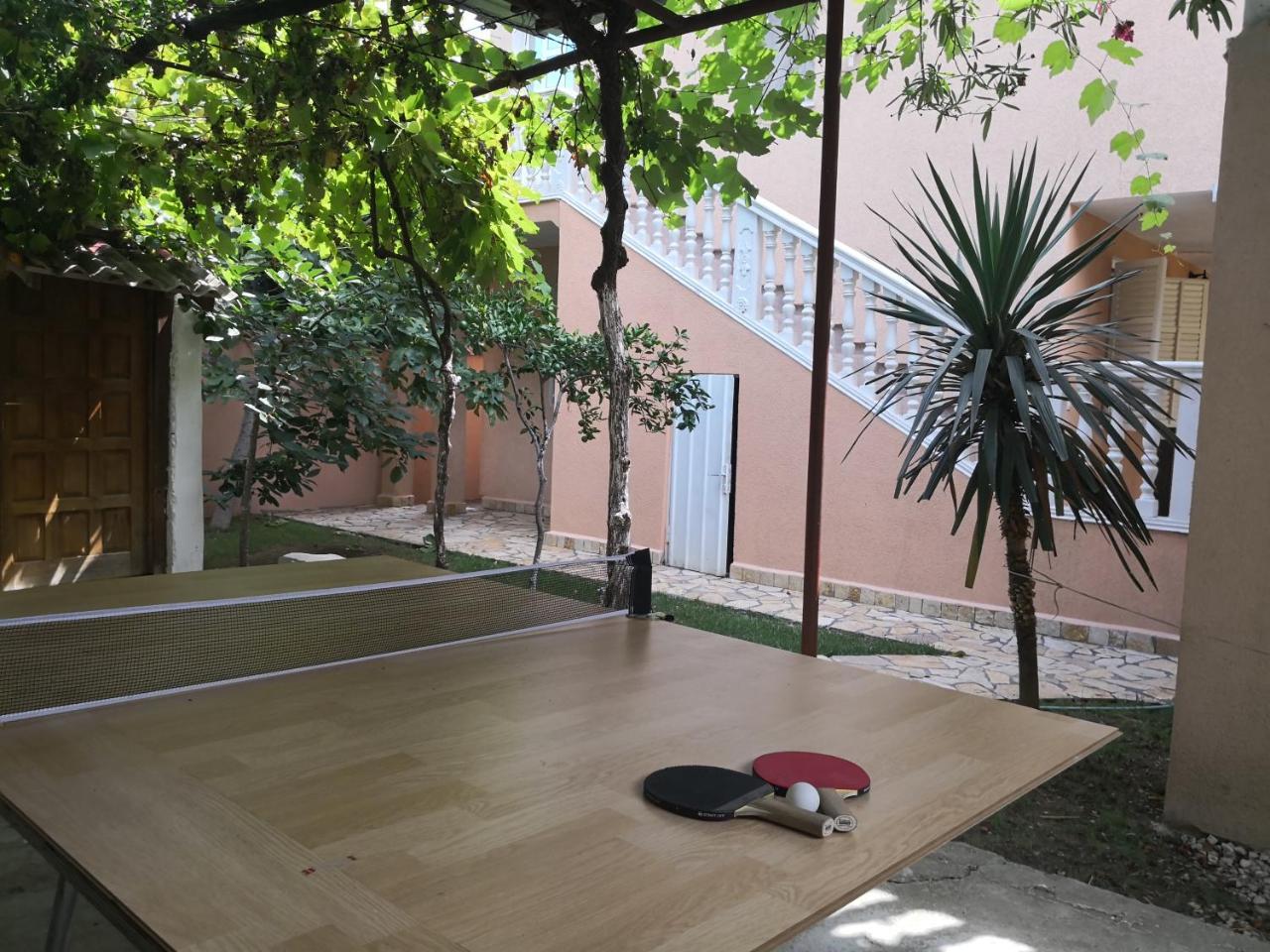 Apartments Montenegrina Ulcinj Exterior photo