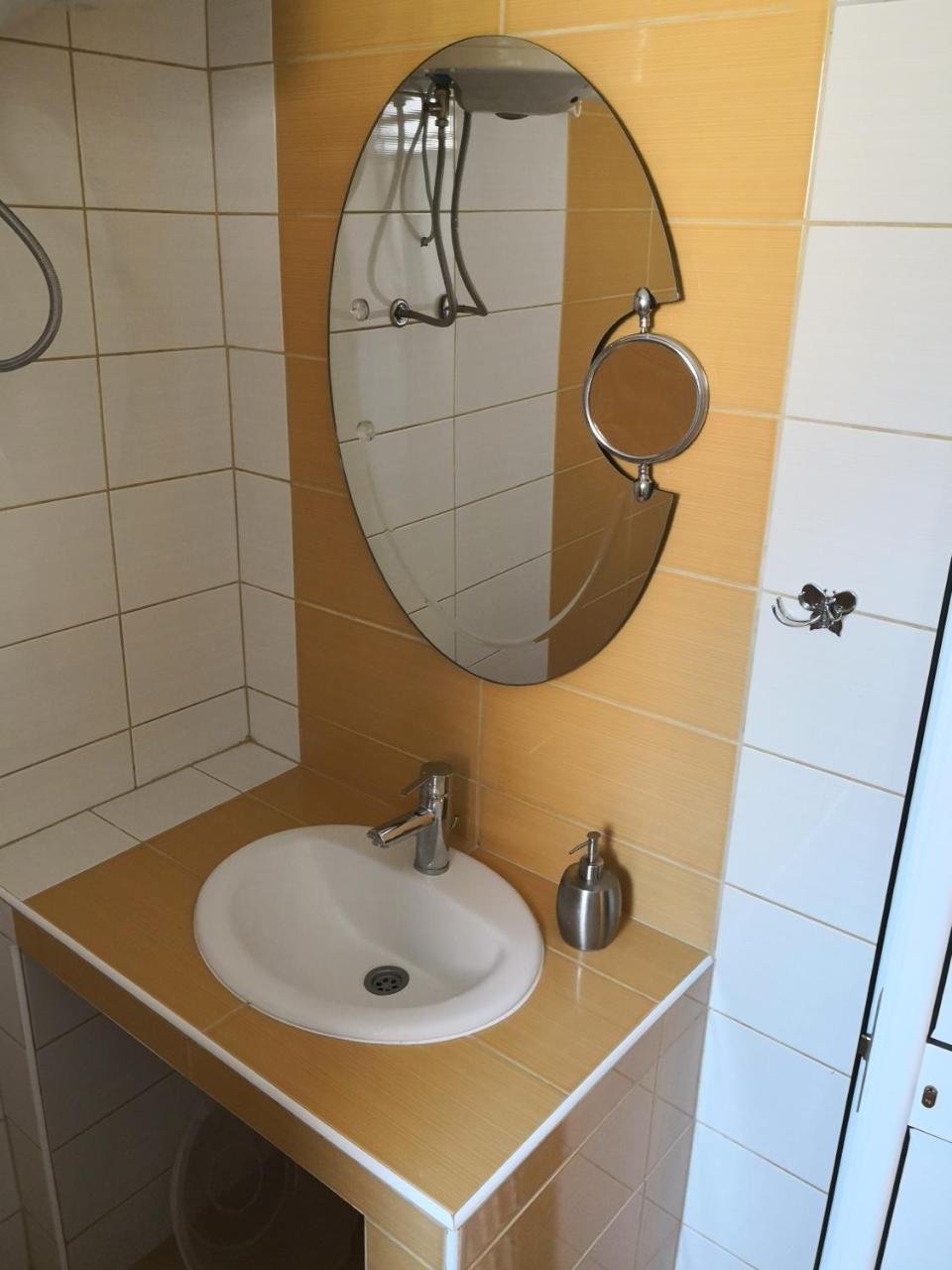 Apartments Montenegrina Ulcinj Exterior photo