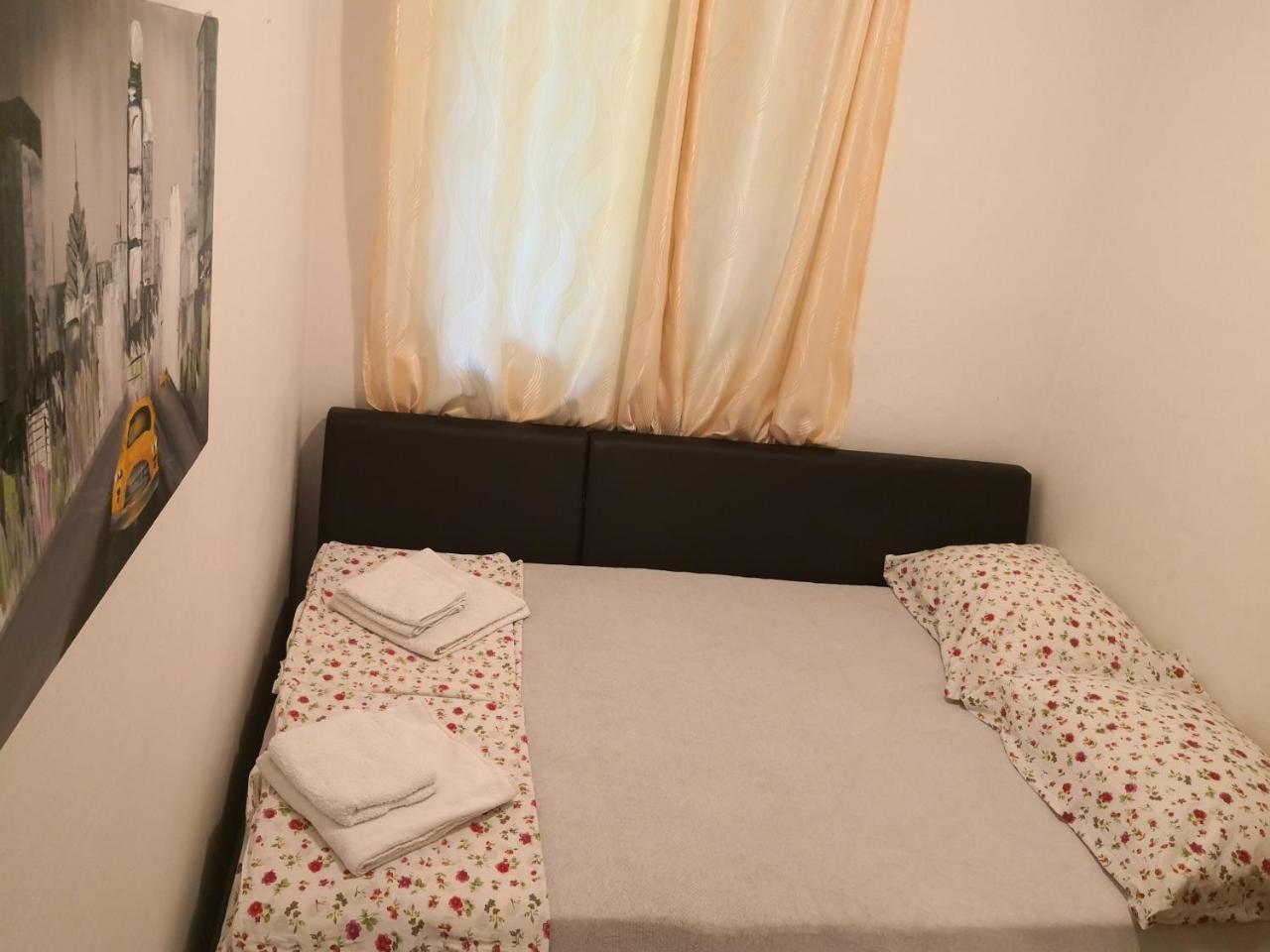 Apartments Montenegrina Ulcinj Exterior photo
